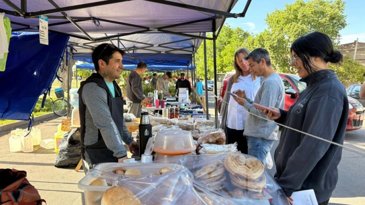 La feria franca incorporó productos de las escuelas Iaccarini y Martín Güemes