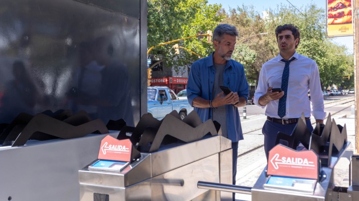 La Ciudad sumó el 5º parador inteligente del Metrotranvía y refuerza la movilidad segura en el centro