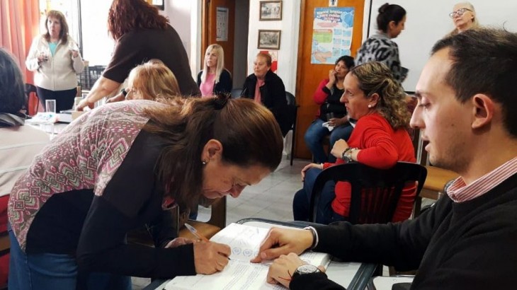 El municipio asesora y acompaña a entidades intermedias en barrios y distritos