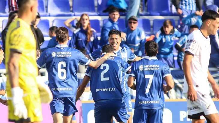 Godoy Cruz aplastó 4 a 0 a All Boys y se prende en la pelea de arriba