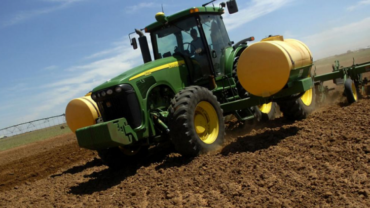 Trágico accidente: una nena de tres años murió tras caer de un tractor en movimiento